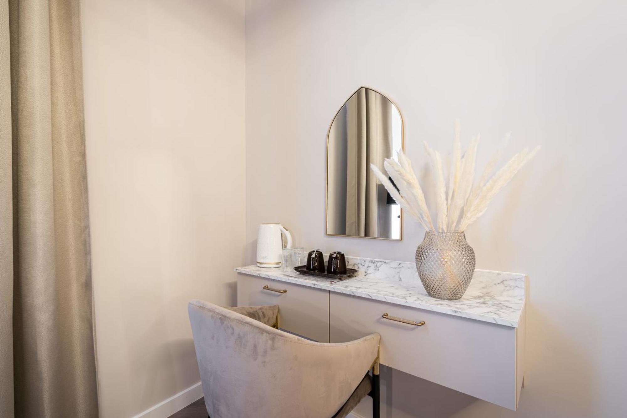 Timeless Boutique Suites By Bqa 布达佩斯 外观 照片